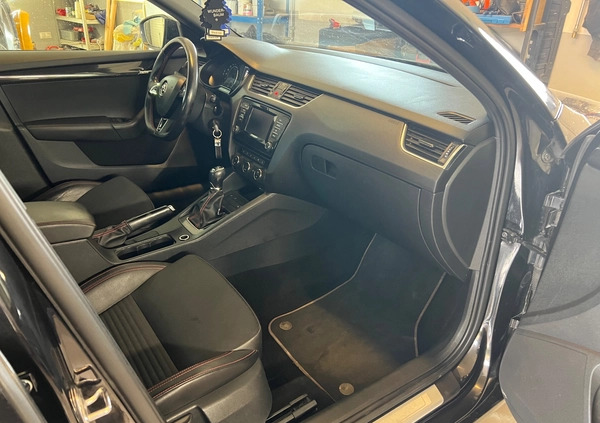 Skoda Octavia cena 49500 przebieg: 181631, rok produkcji 2015 z Wieliczka małe 79